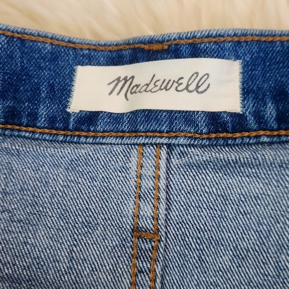 Madewell HighRise Button Fly Medium Wash Jean Shorts - Picture 4 of 6